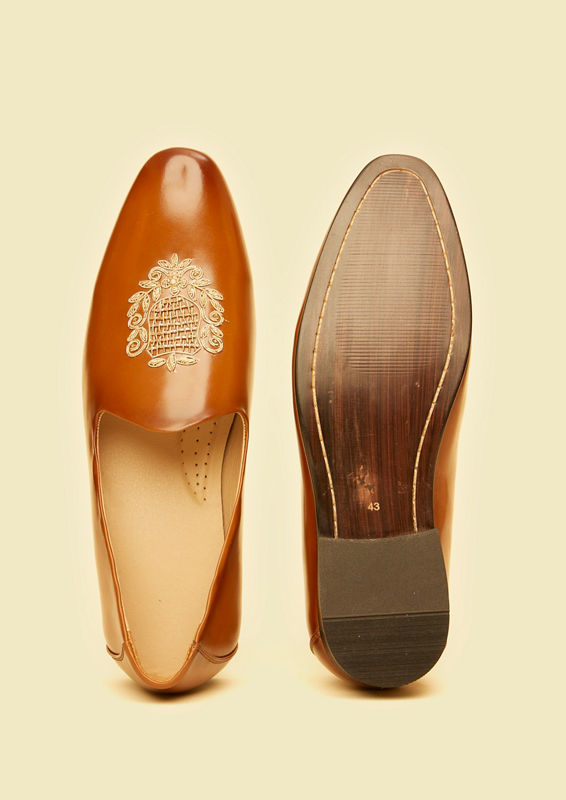 Twamev Men Classic Brown Juti