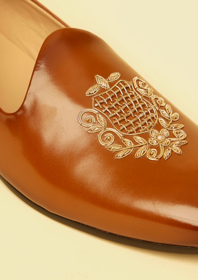 Twamev Men Classic Brown Juti