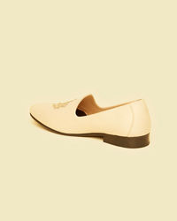 Twamev Men Elegant Beige Juti