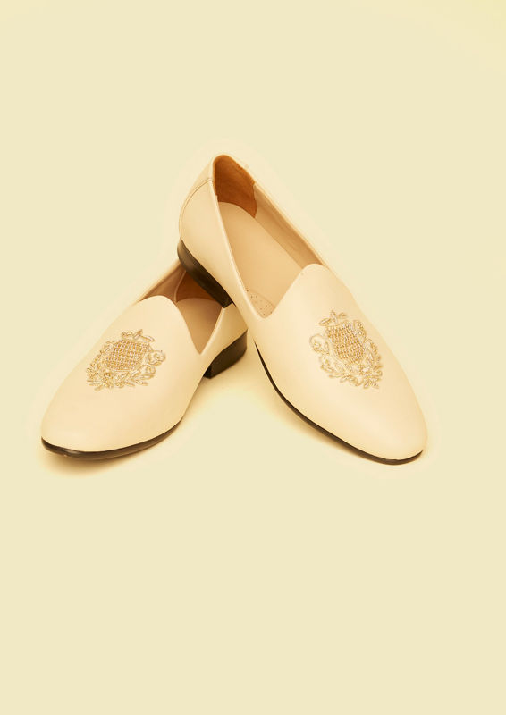 Twamev Men Elegant Beige Juti