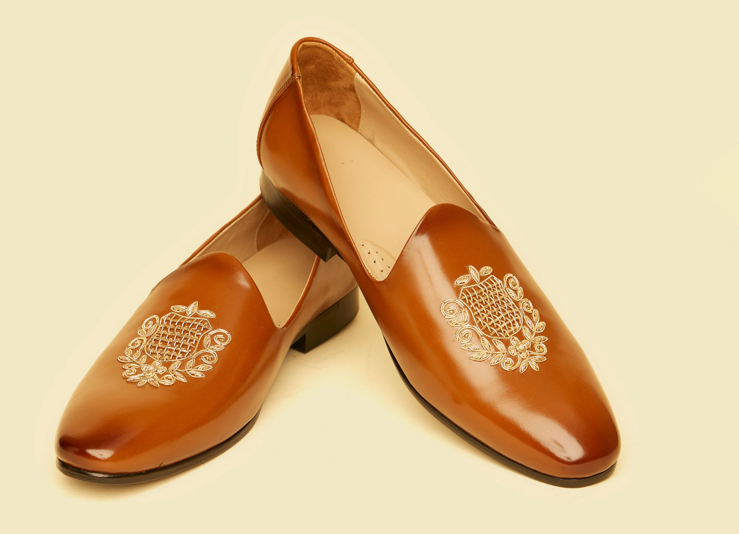 Twamev Men Classic Brown Juti