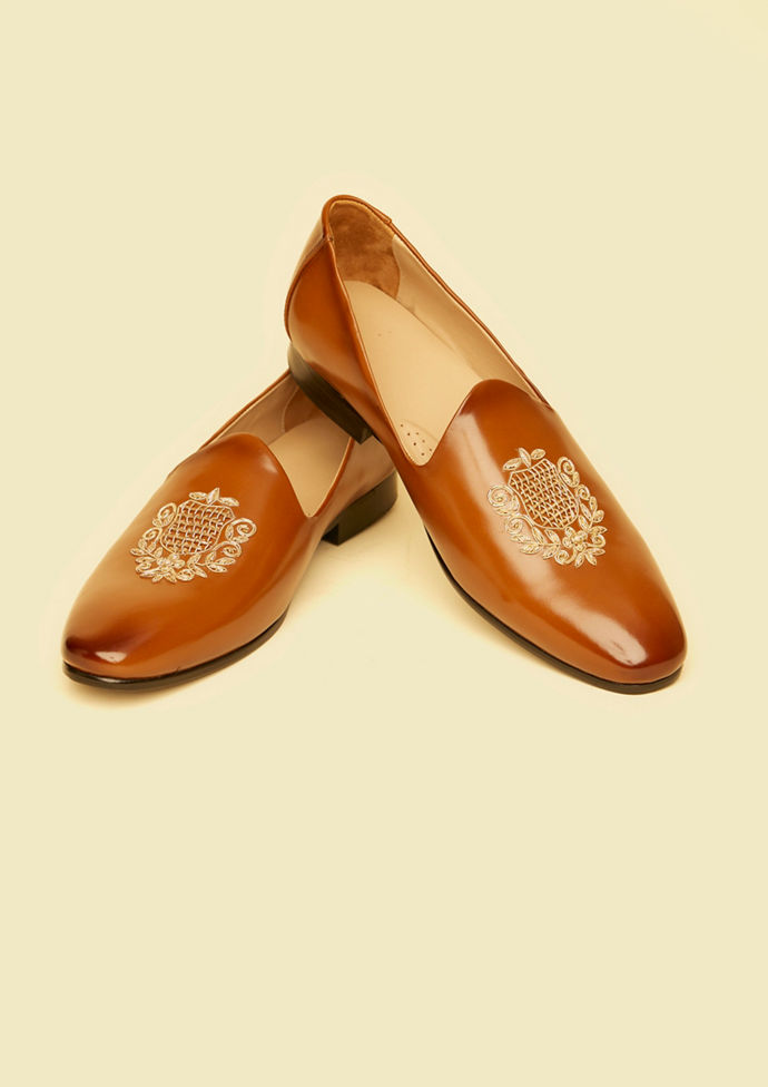 Twamev Men Classic Brown Juti