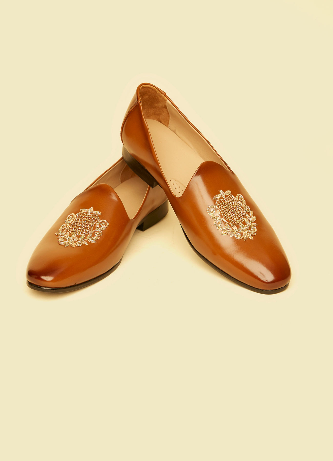 Twamev Men Classic Brown Juti