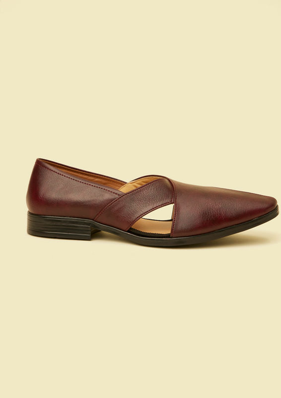 Twamev Men Wine Peshawari Juttis