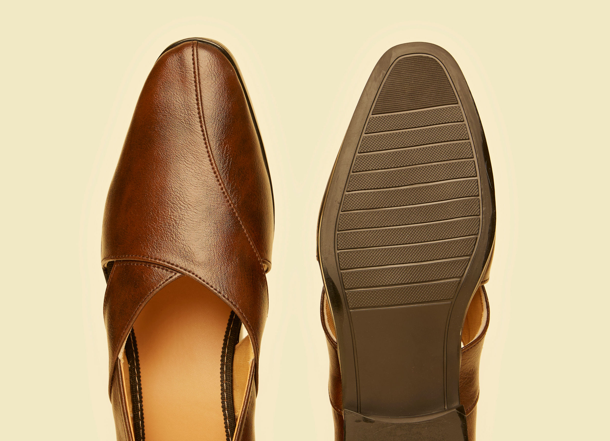 Twamev Men Regal Brown Juti