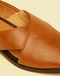 Twamev Men Regal Dark Brown Juti