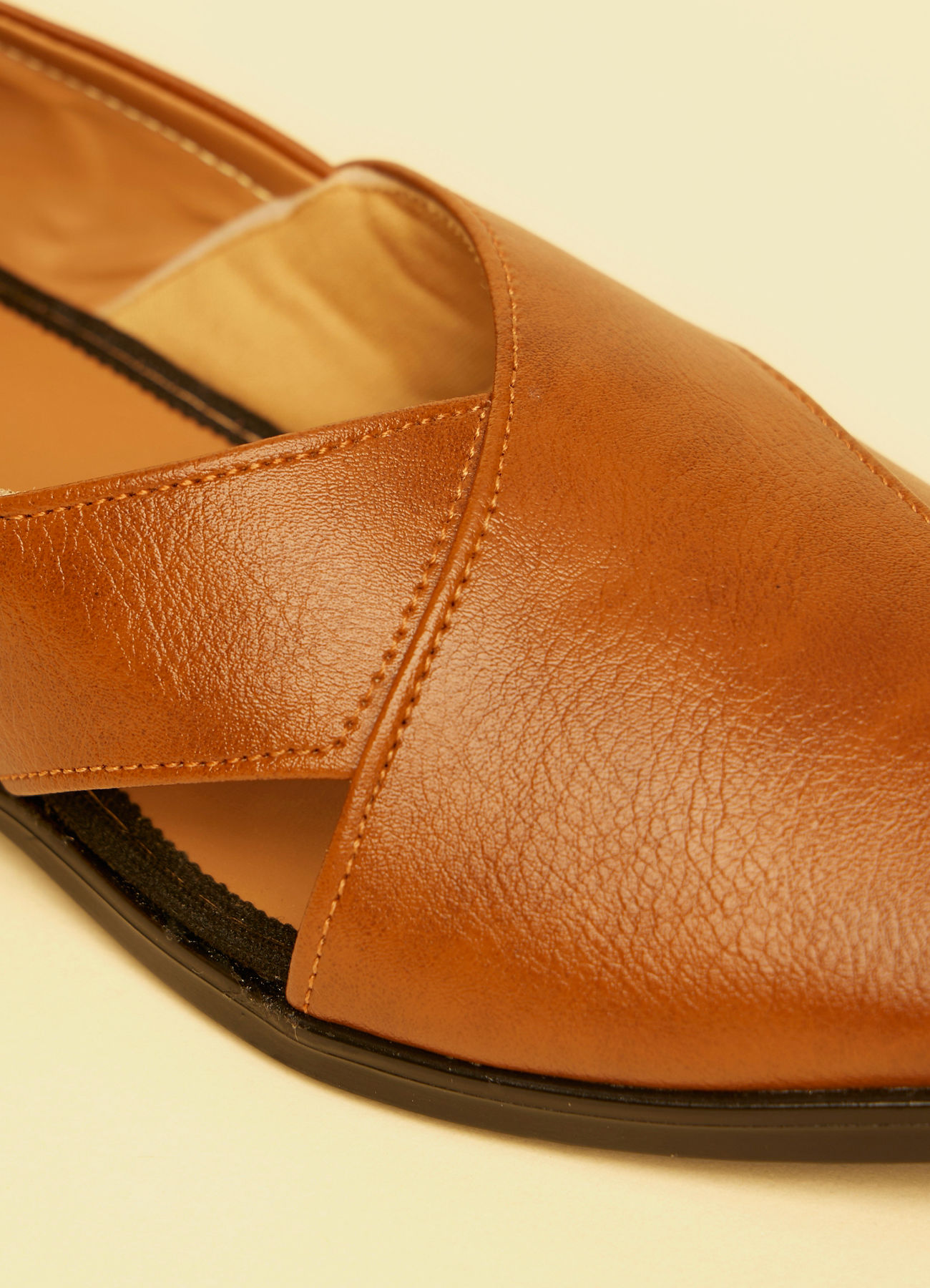 Twamev Men Regal Dark Brown Juti