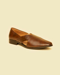 Twamev Men Regal Brown Juti