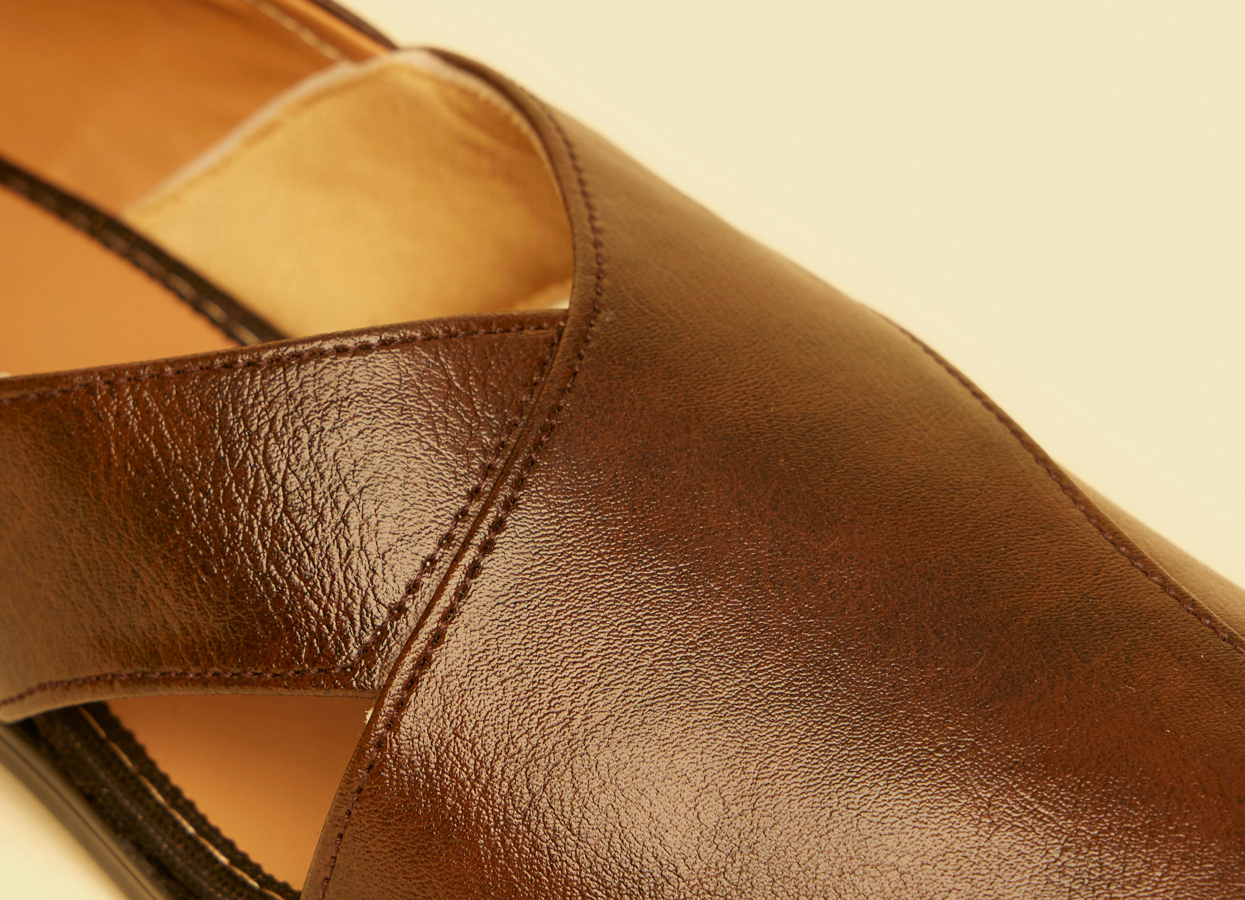 Twamev Men Regal Brown Juti