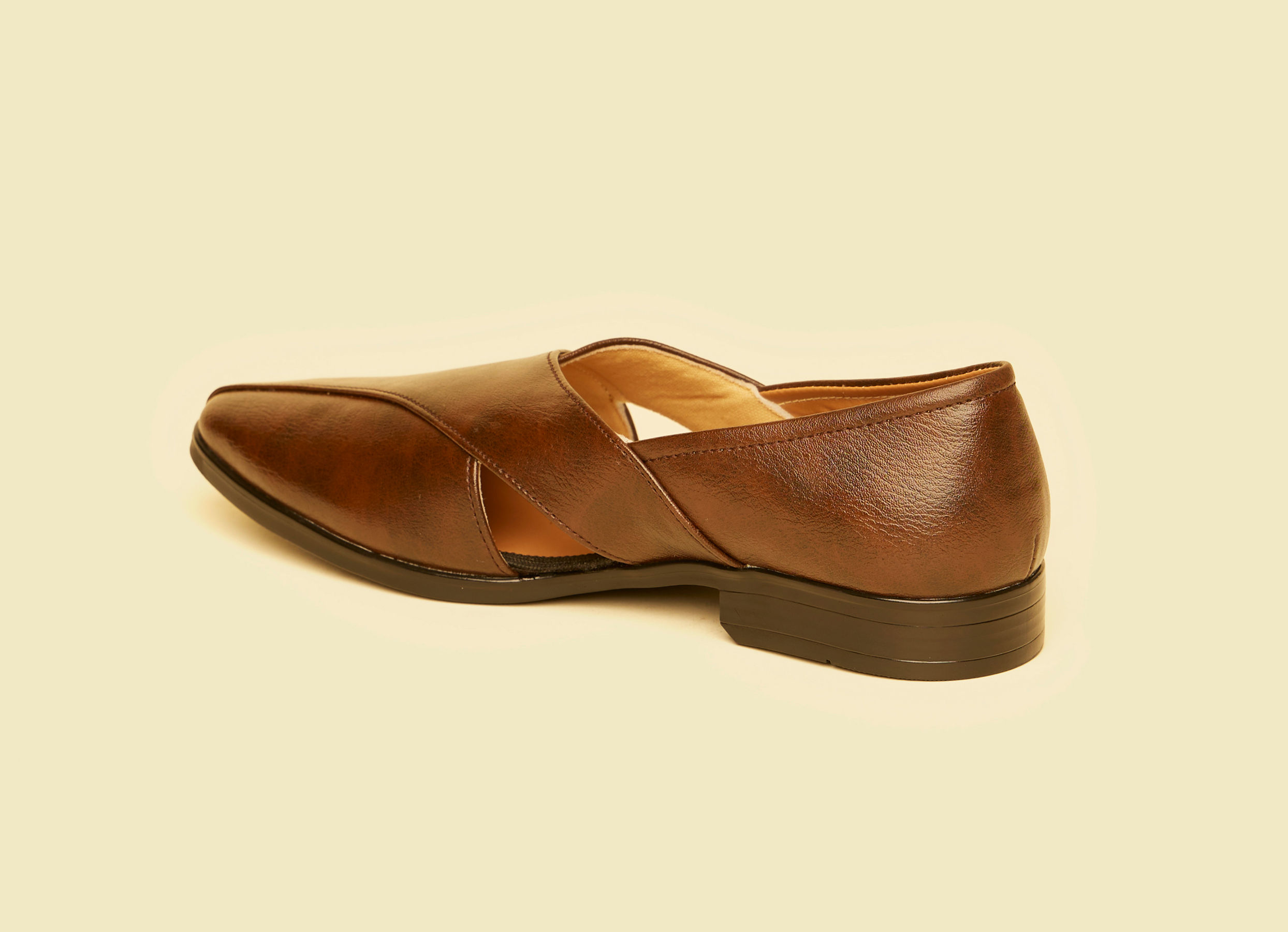 Twamev Men Regal Brown Juti