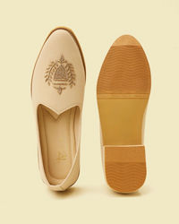 Twamev Men Cream Diamond Patterned Loafer Style Shoes