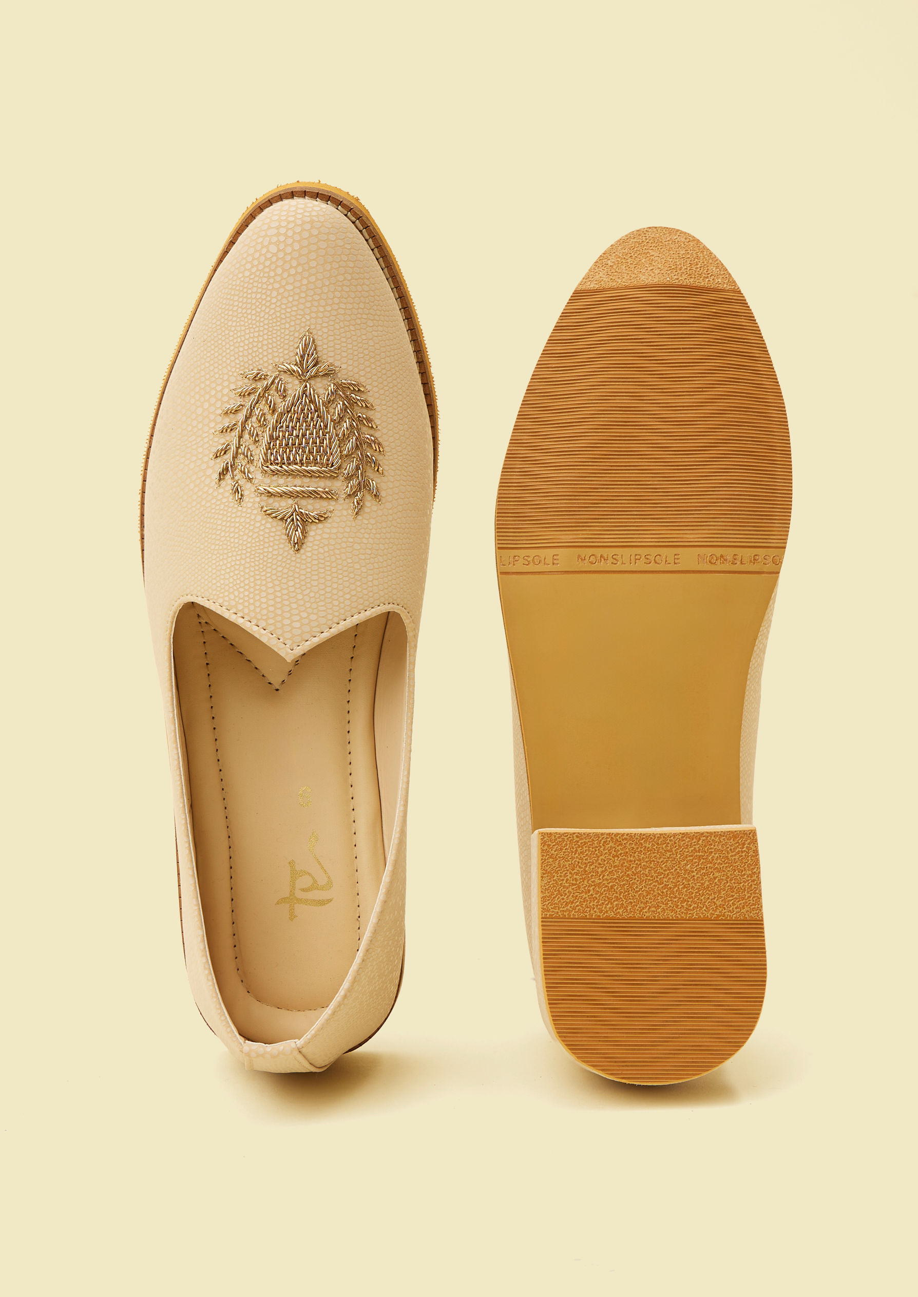 Twamev Men Cream Diamond Patterned Loafer Style Shoes