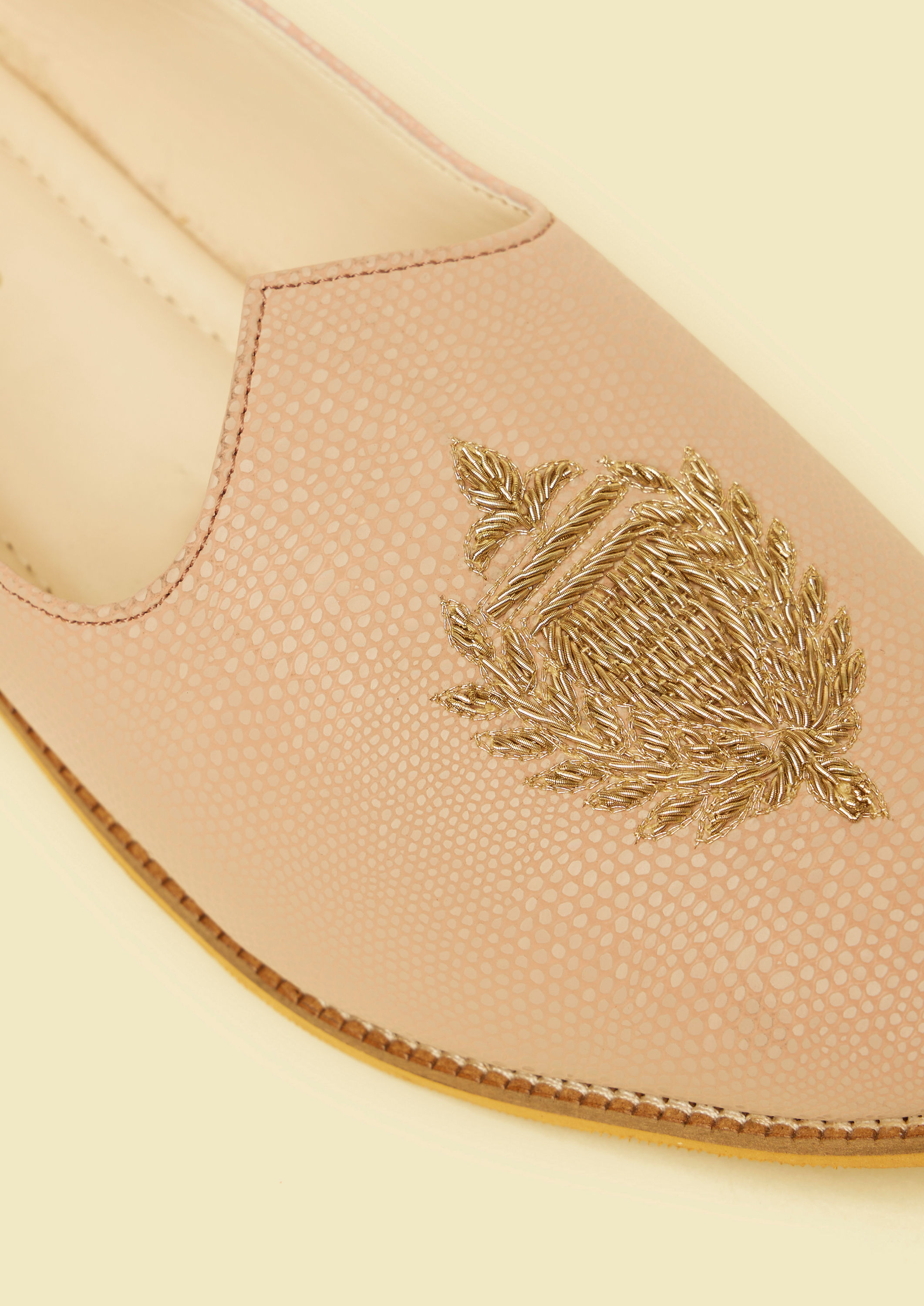 Twamev Men Pink Exquisiteness Jooti