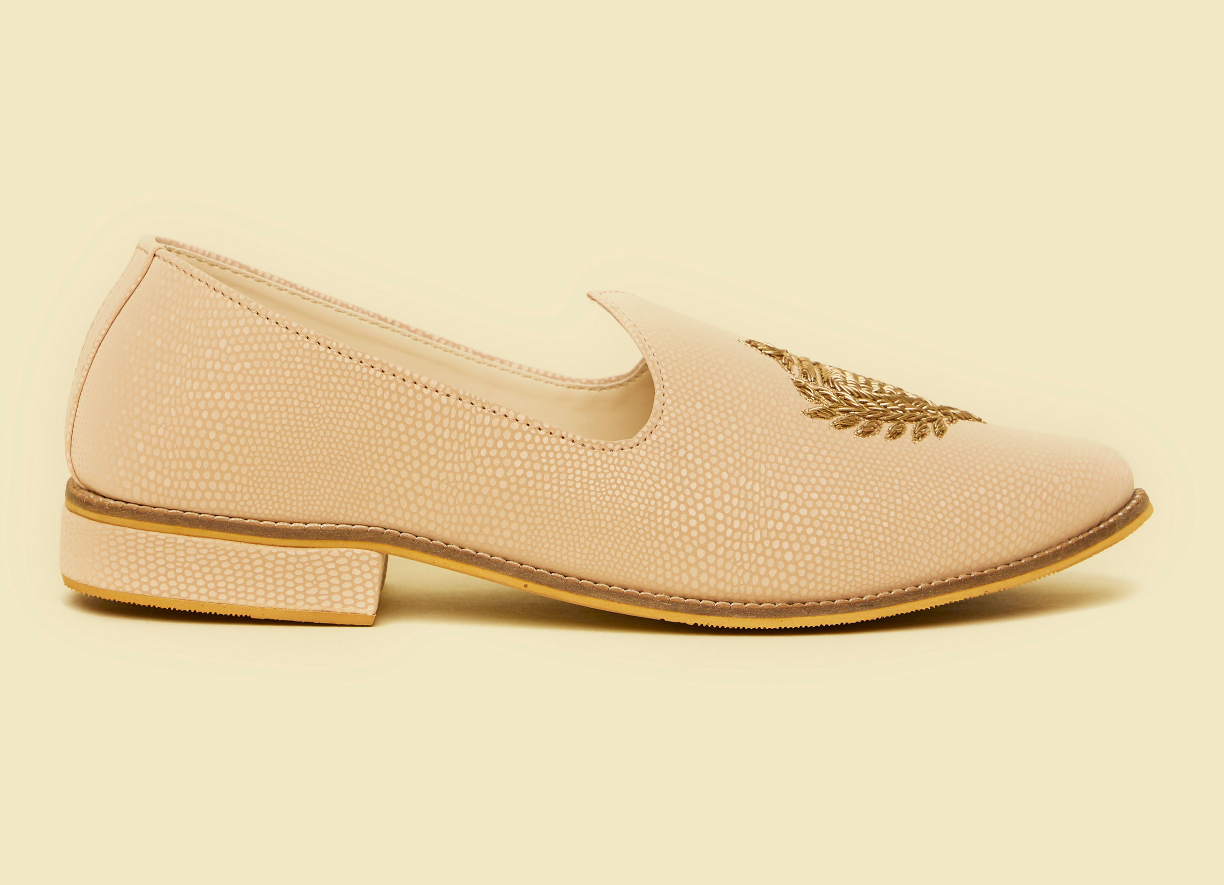 Twamev Men Peach Elegance Jooti