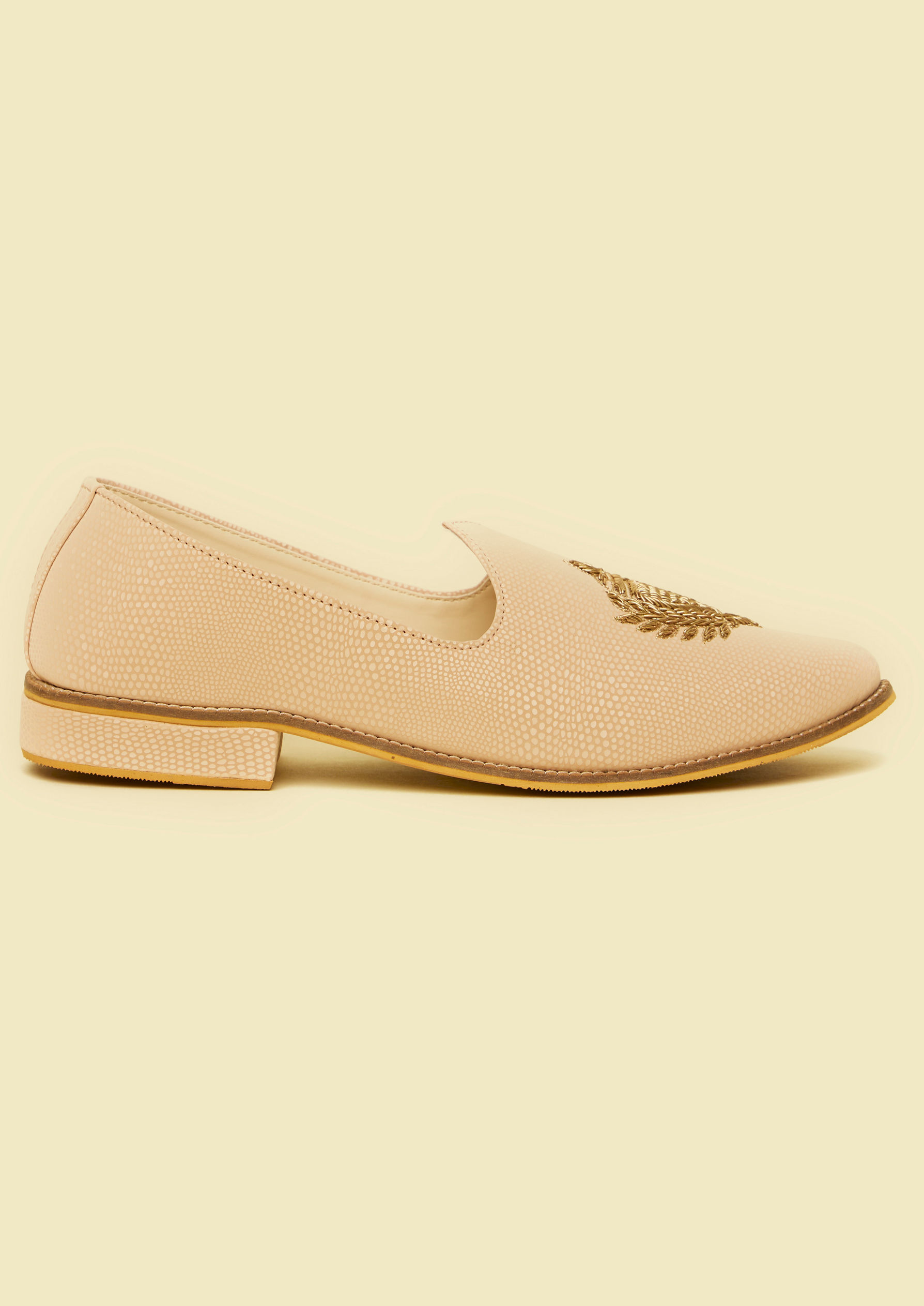 Twamev Men Peach Elegance Jooti