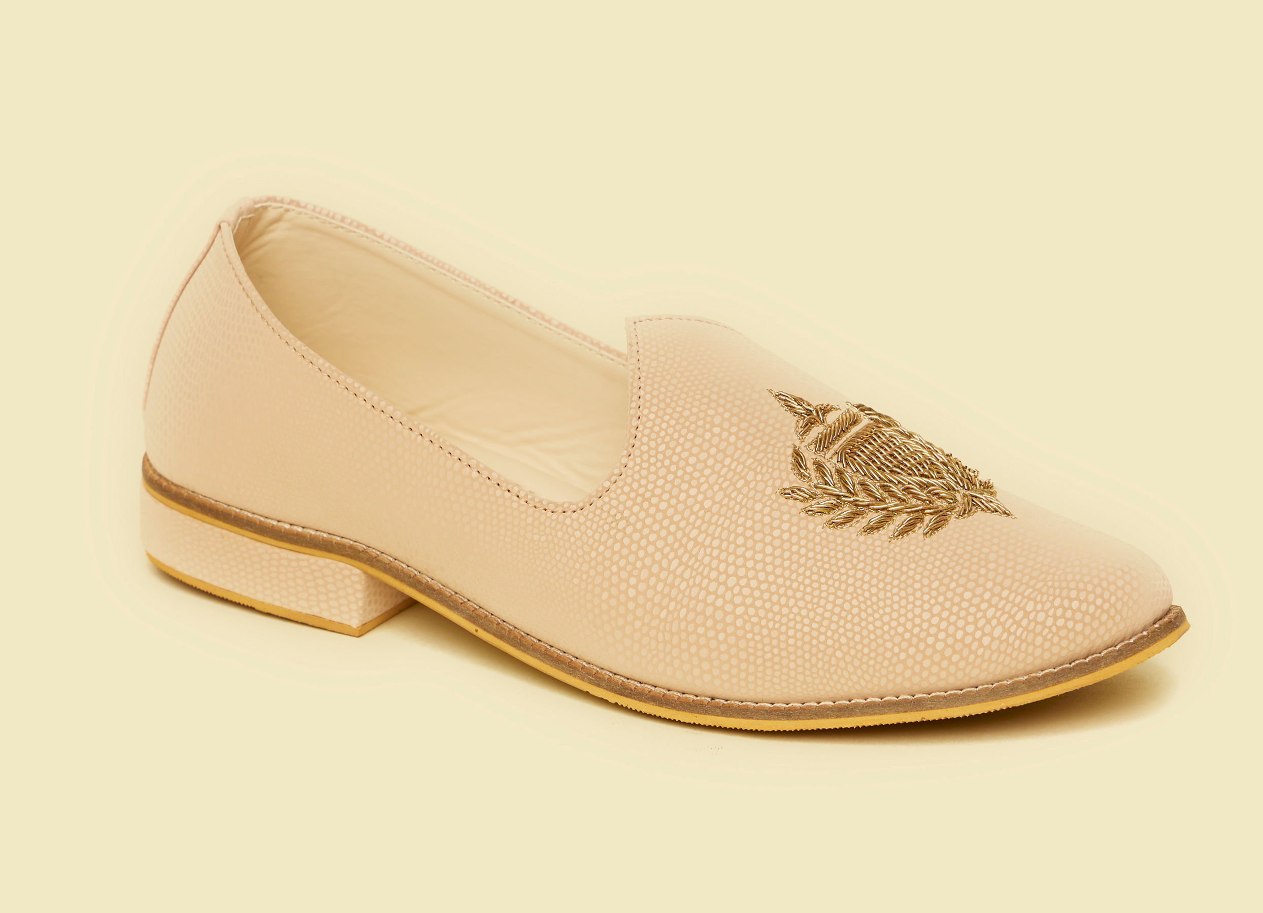 Twamev Men Peach Elegance Jooti