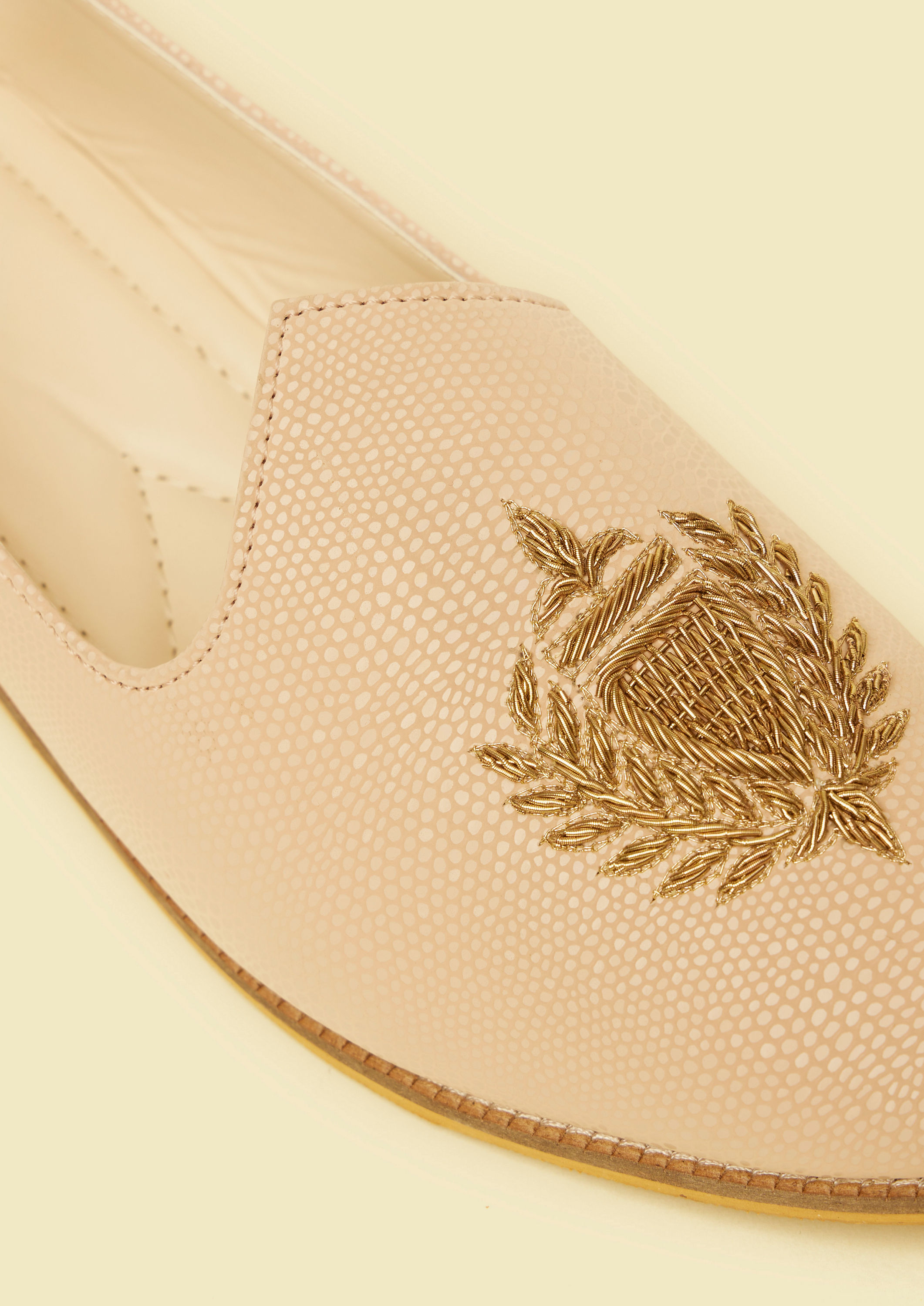Twamev Men Peach Elegance Jooti
