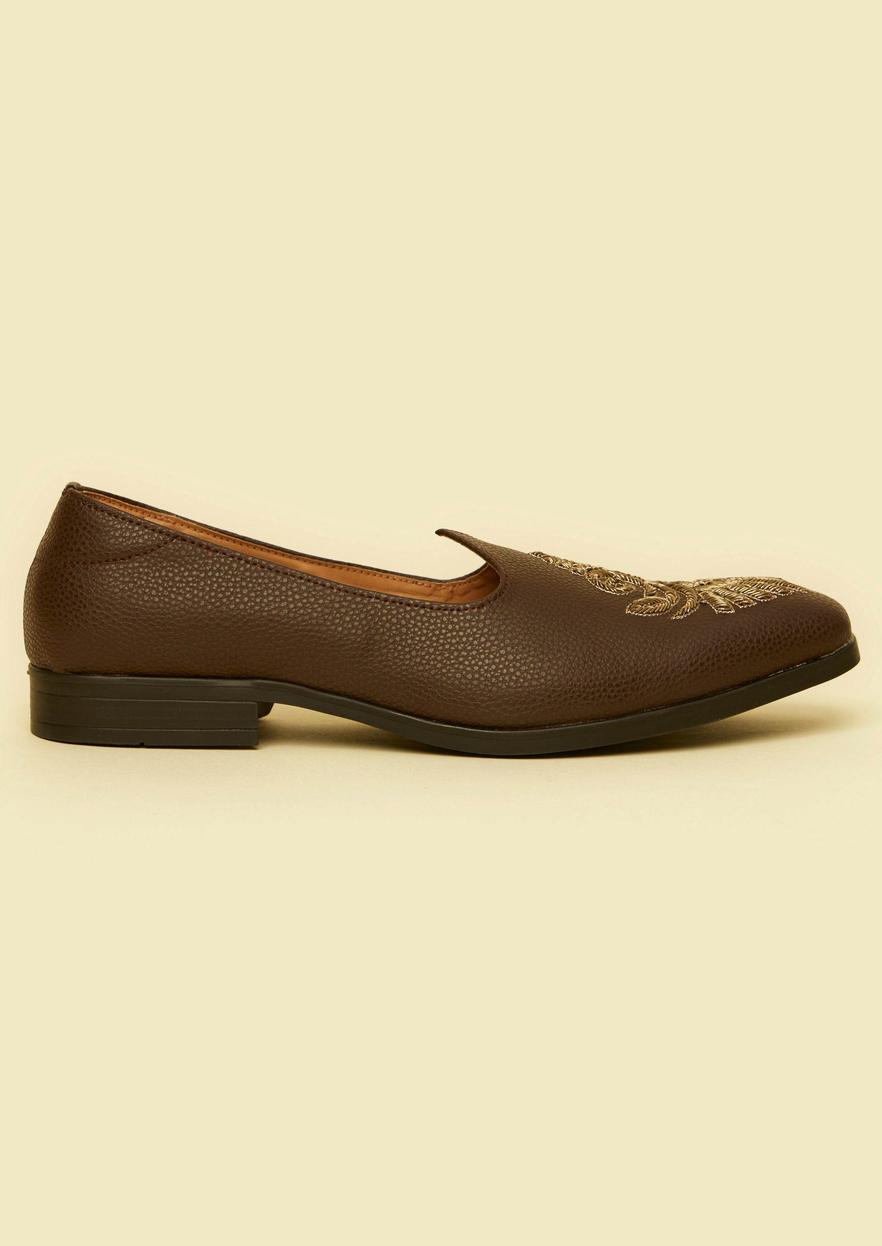 Twamev Men Regal Brown Jooti