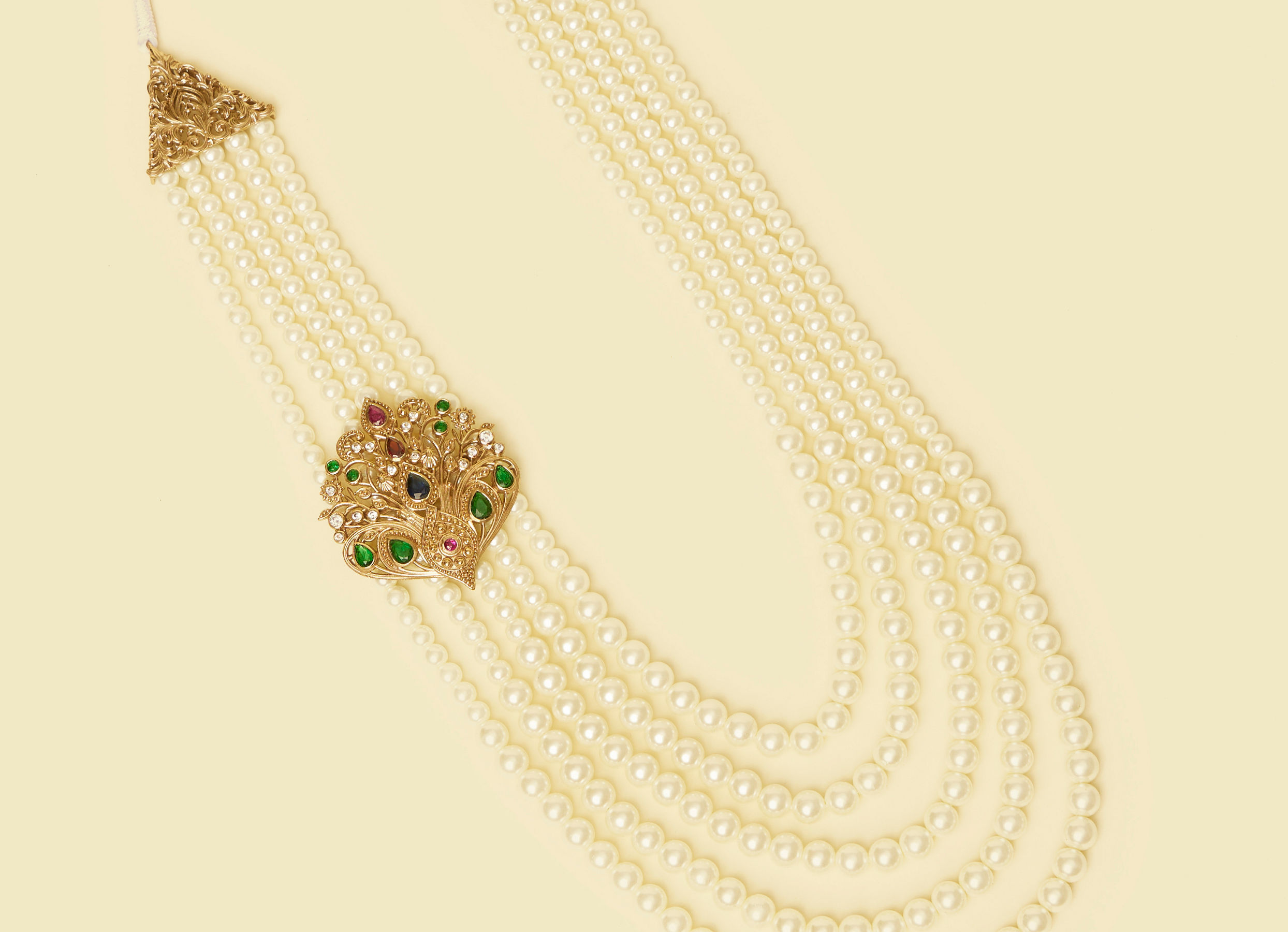 Twamev Men Cream Hues Traditional Mala