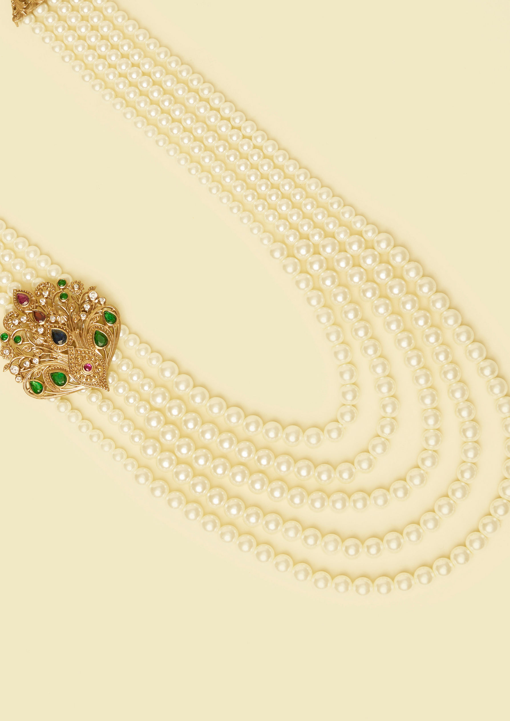 Twamev Men Cream Hues Traditional Mala