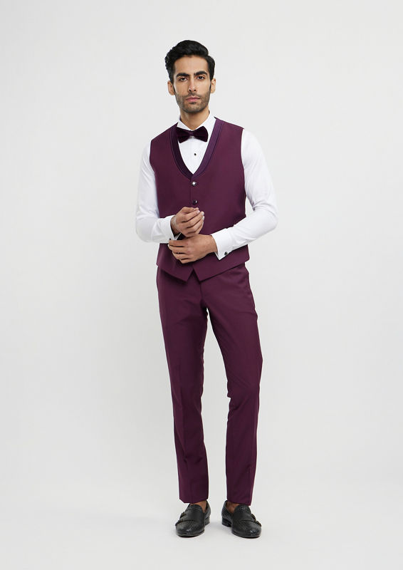 alt message - Twamev Men Regal Wine Velvet Men's Suit Set image number 3