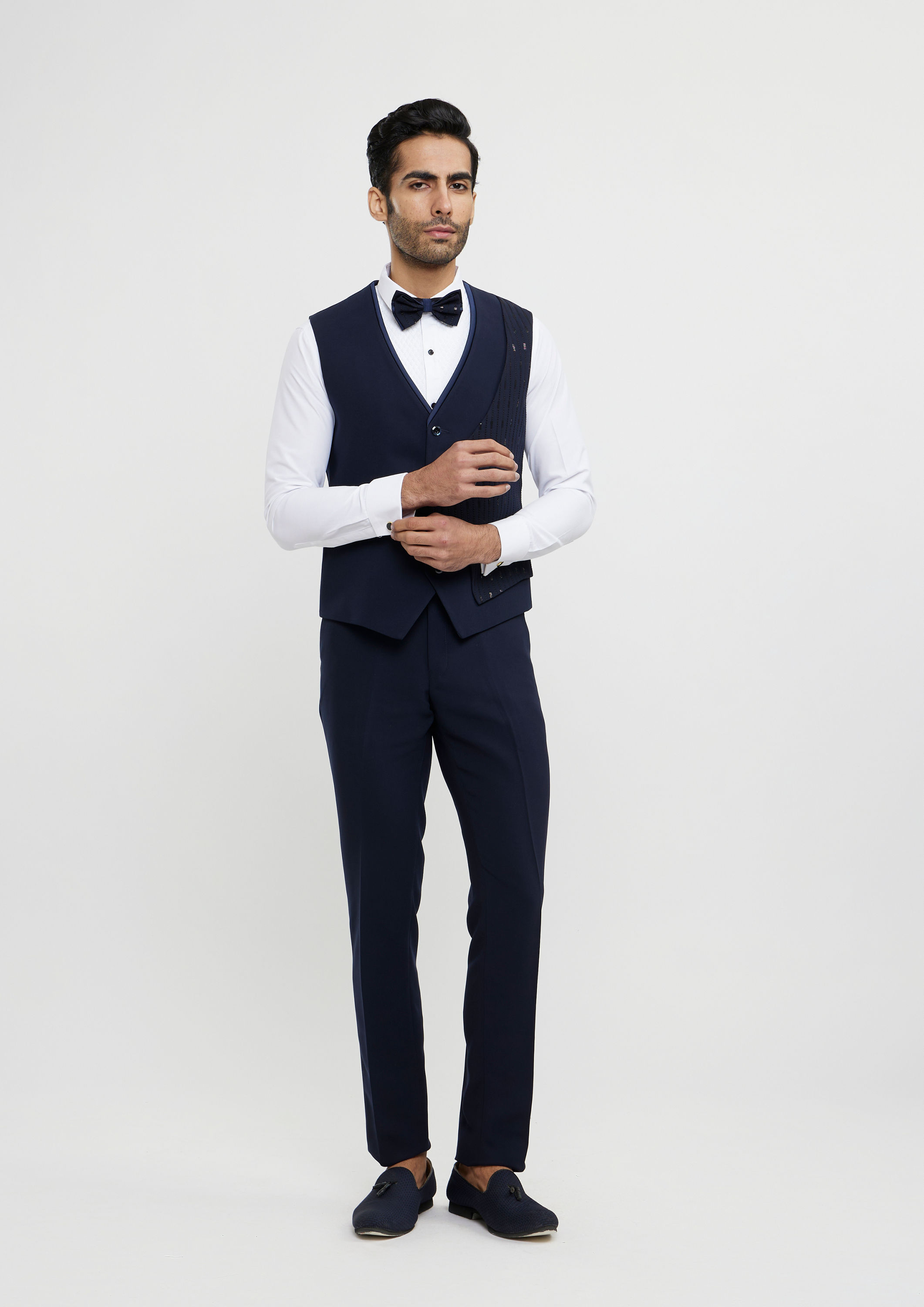 Twamev Men Navy Blue Linear Patterned Sequinned Suit Set
