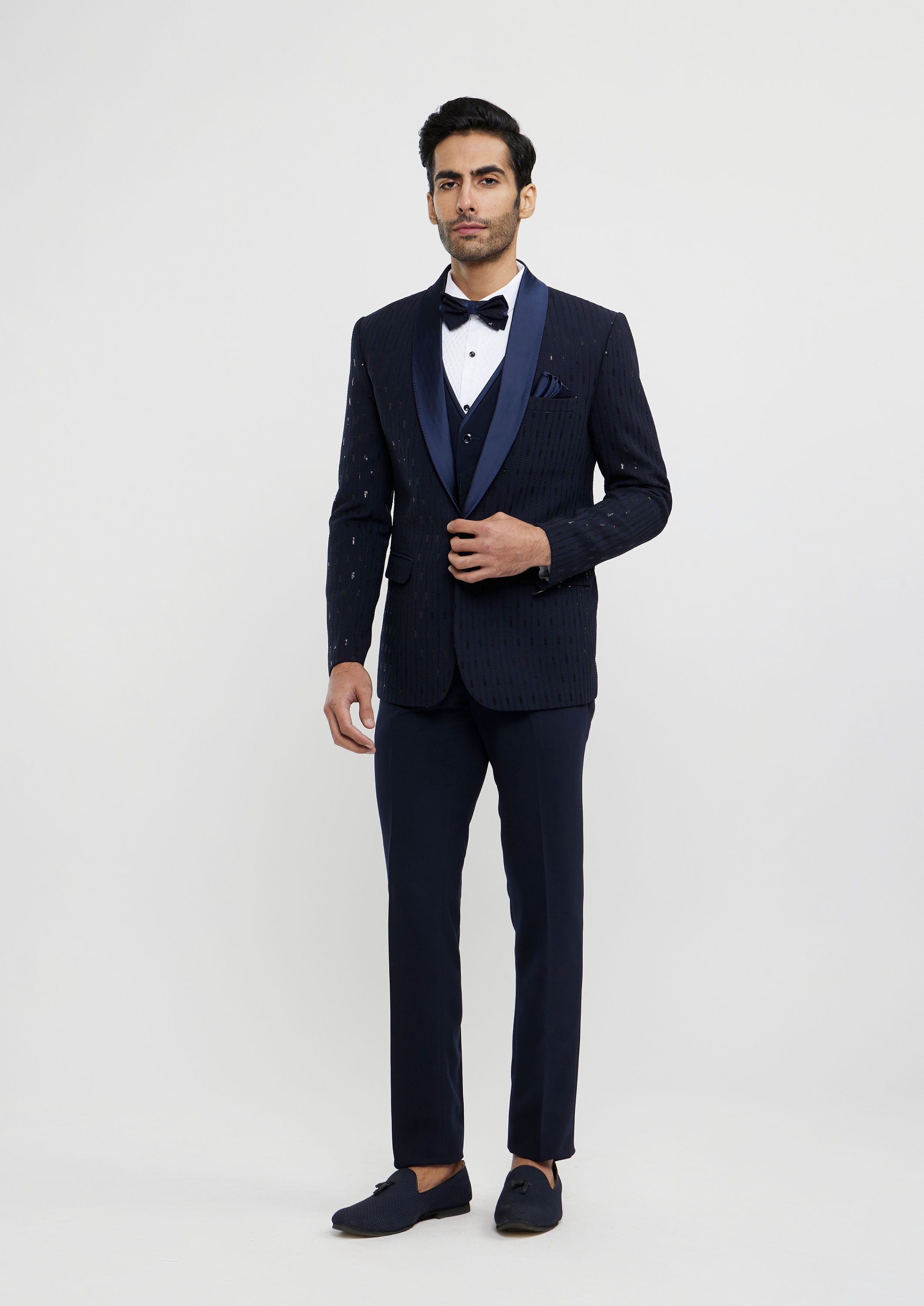 Twamev Men Navy Blue Linear Patterned Sequinned Suit Set