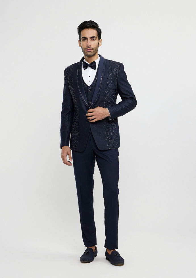 Twamev Men Midnight Blue Jaal Patterned Suit Set with Sequin Work
