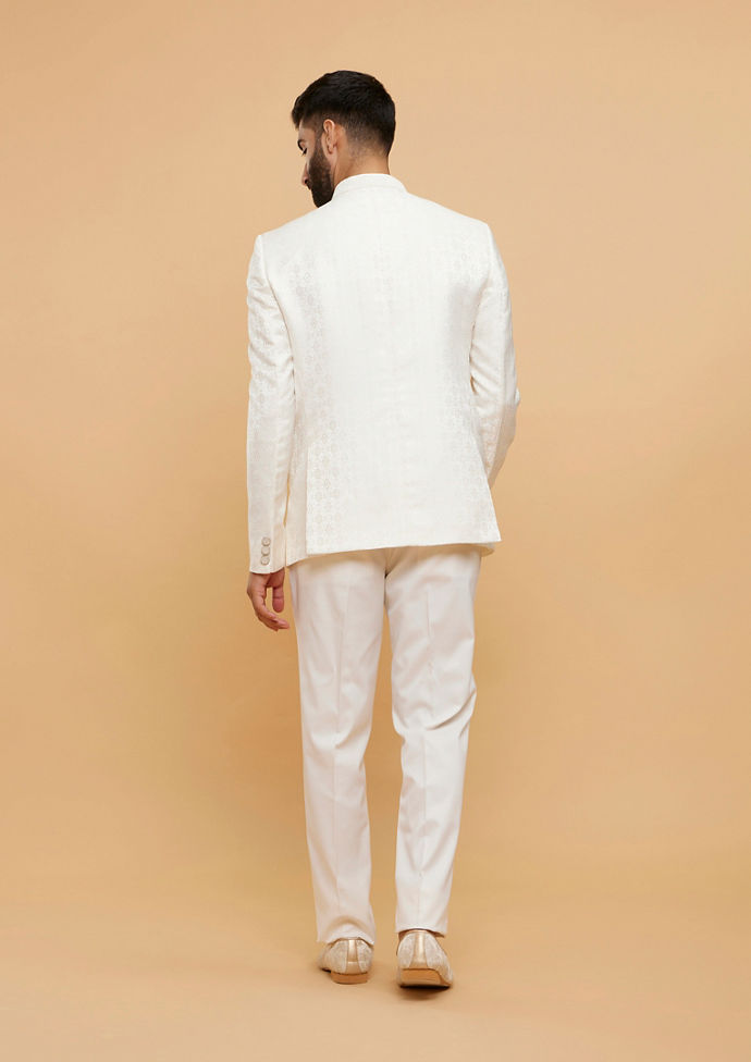 Twamev Men Exquisite Warm White Brocade Ensemble