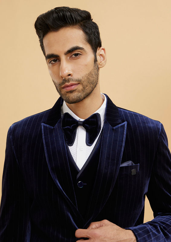 Twamev Men Diamond Blue Velvet Suit Set image number 1