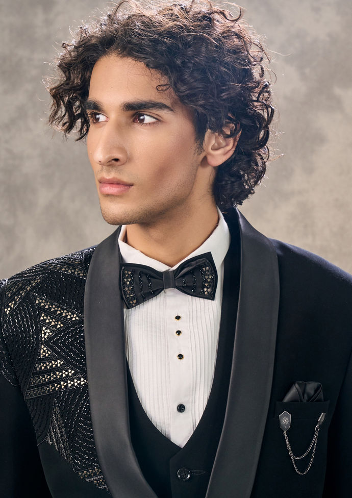 Twamev Men Black Opulence Suit Set