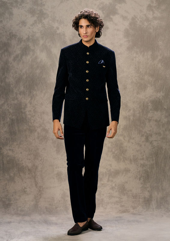 Twamev Men Navy Velvet Textured Jodhpuri Set