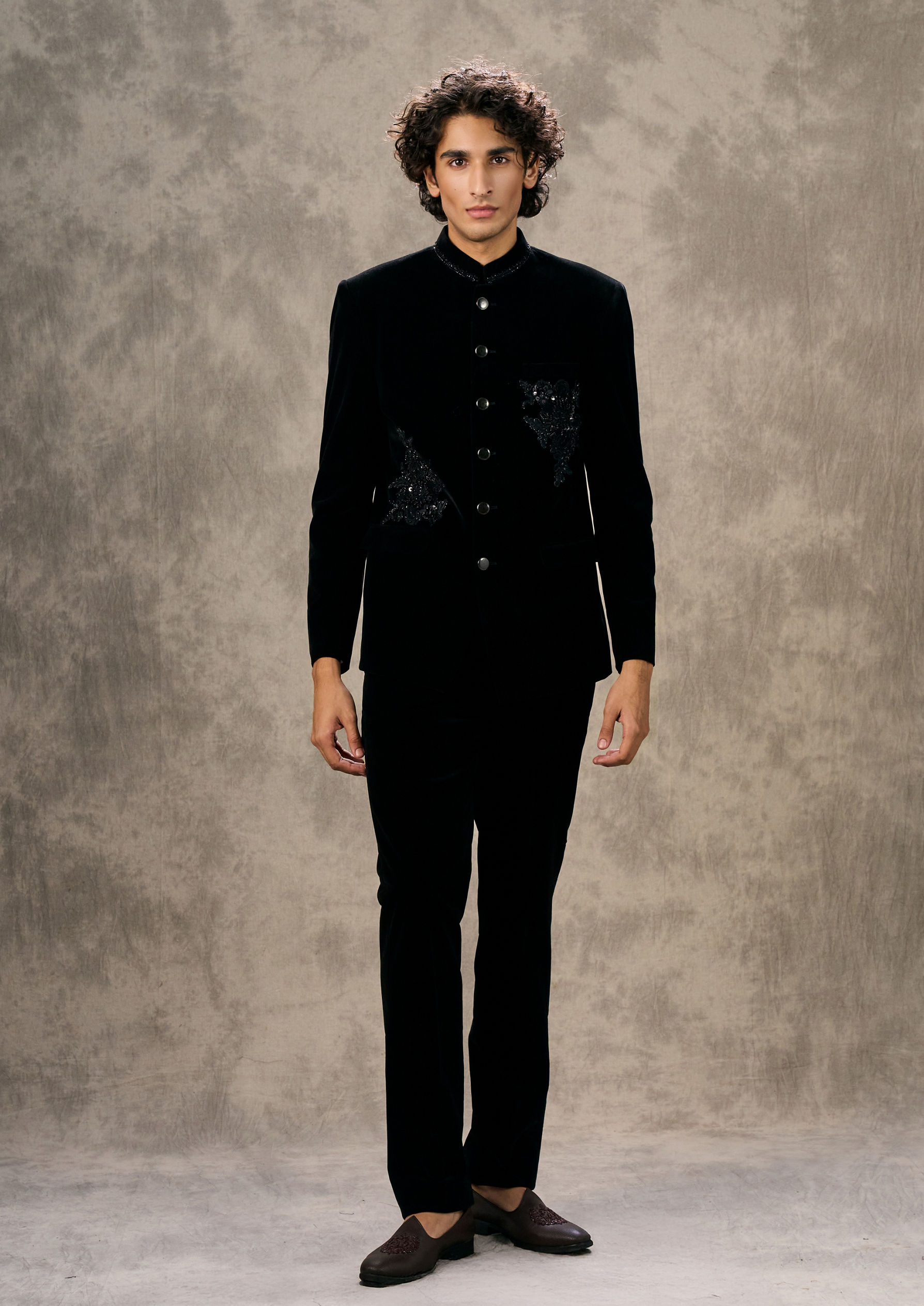 Twamev Men Elegant Black Velvet Jodhpuri Set