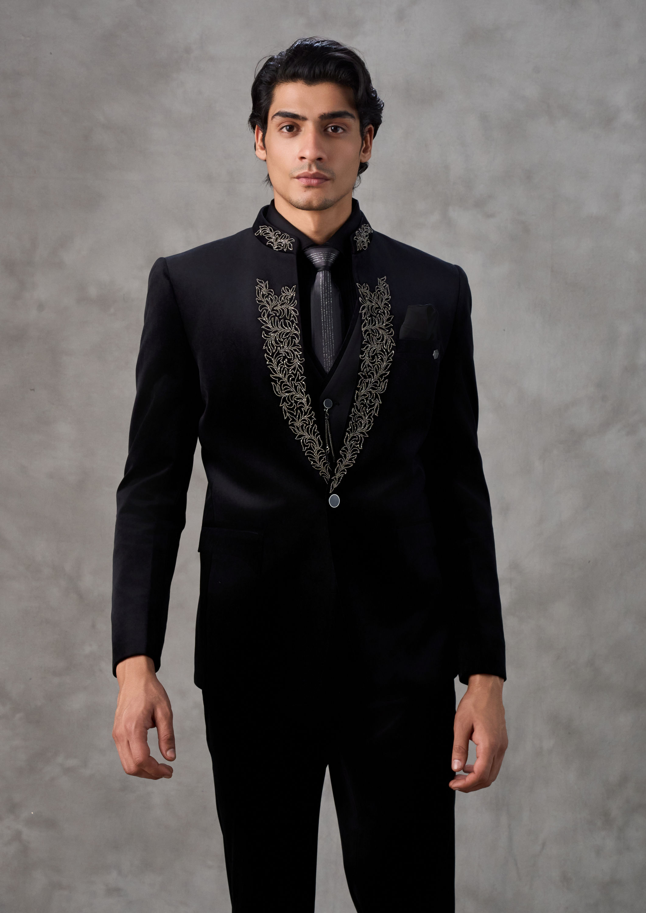 Twamev Men Black Brilliance Velvet Suit Set