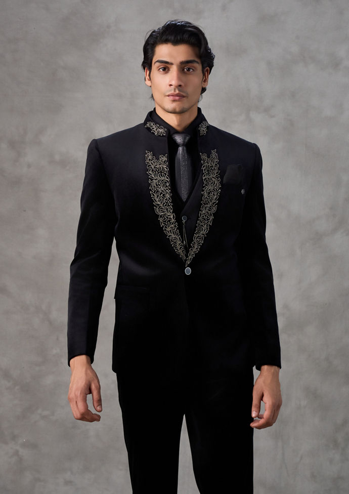 Twamev Men Black Brilliance Velvet Suit Set