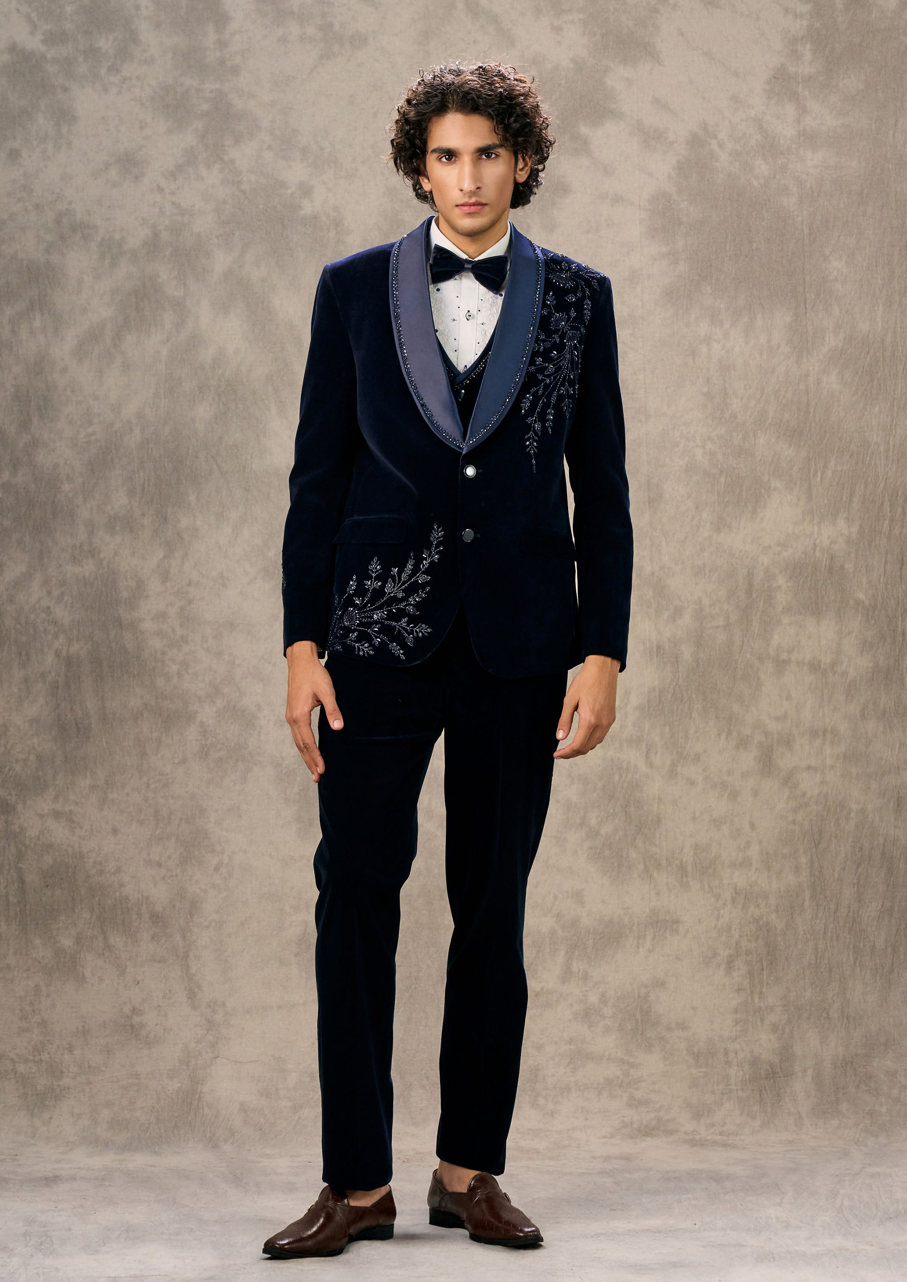 Twamev Men Dark Blue Velvet Elegance Suit Set