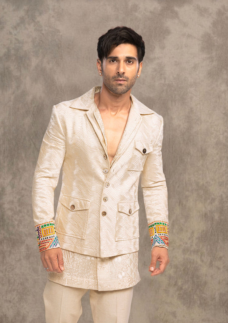 Twamev Men Off White Crepe Self Weave Resham Embroidered Kurta Bomber Jacket Set