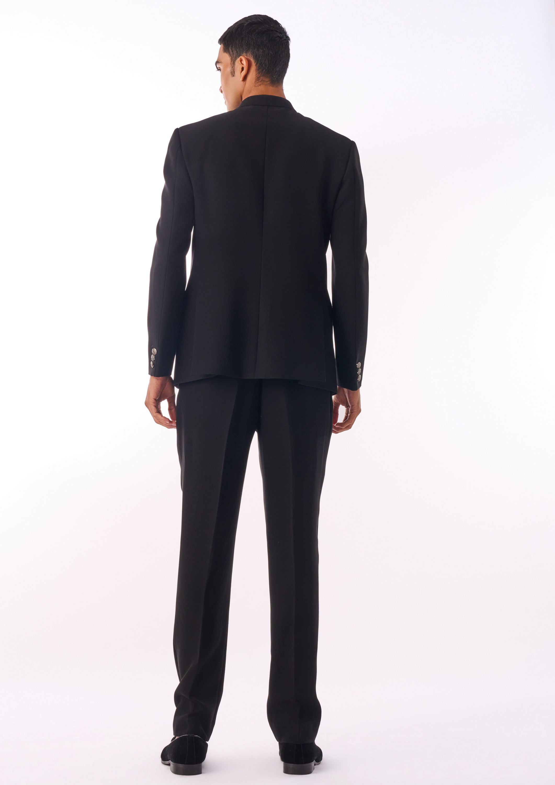 Twamev Men Black Beaded Jodhpuri