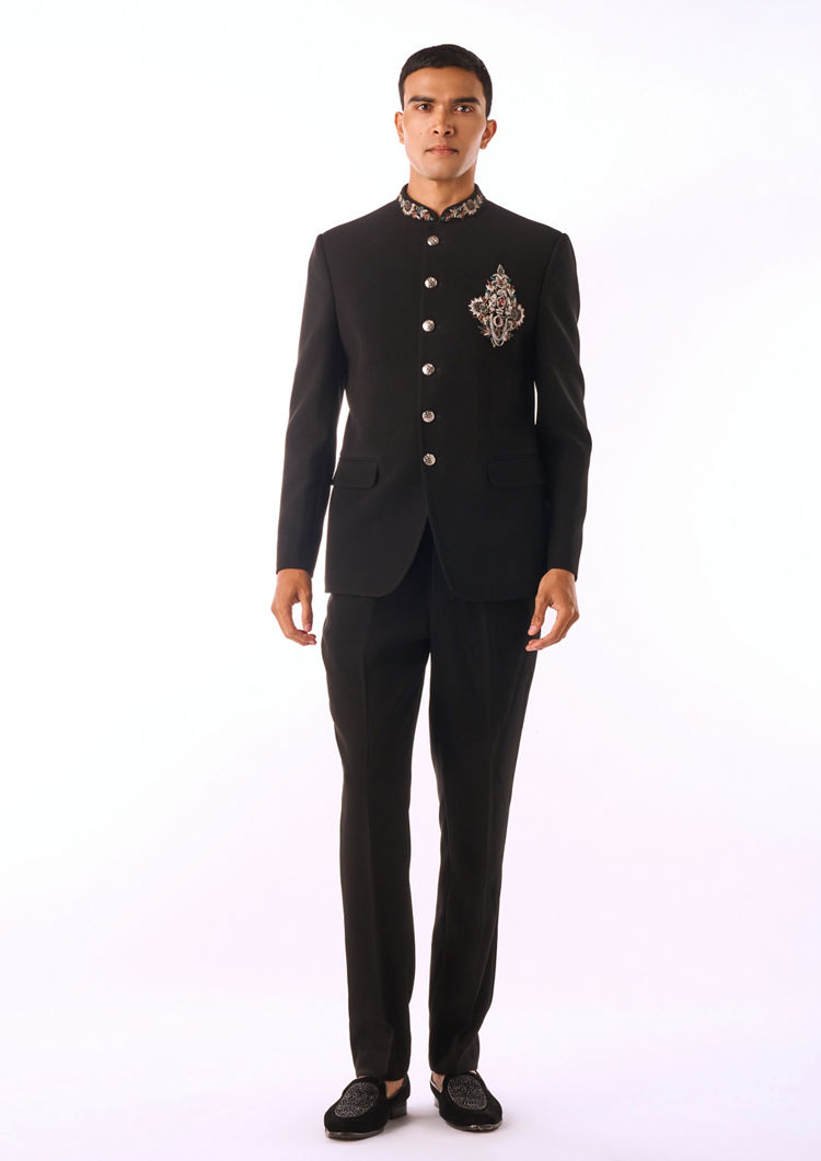 Twamev Men Black Beaded Jodhpuri
