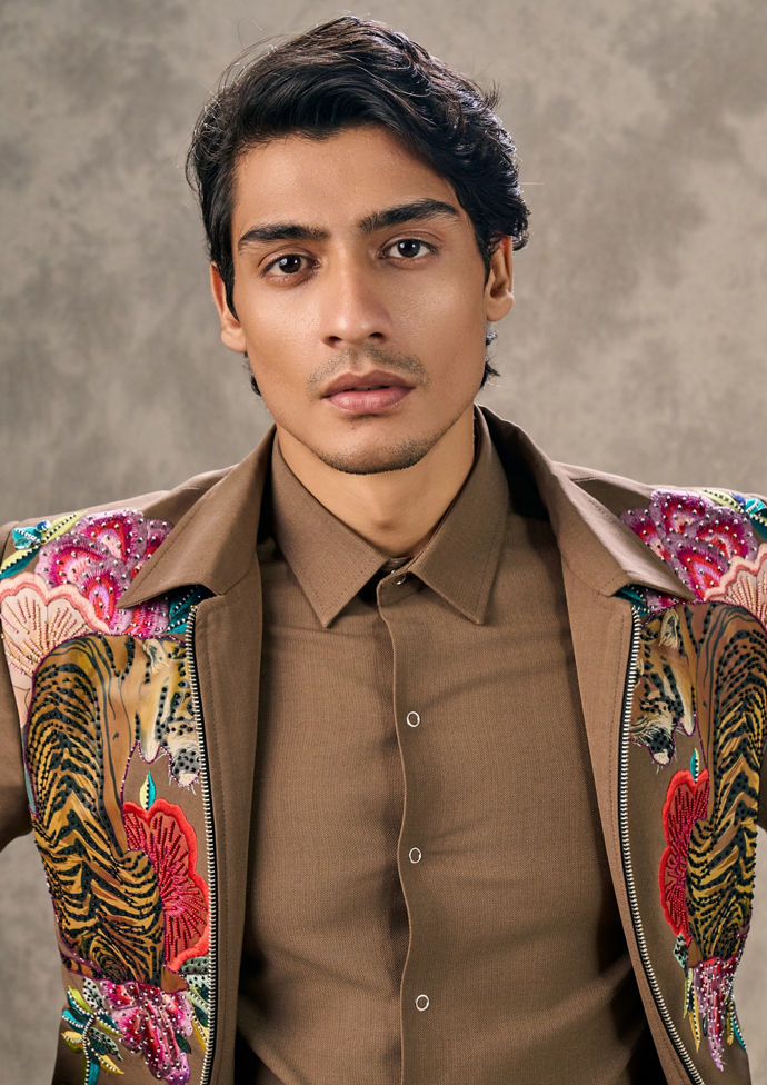 Twamev Men Rich Brown Twist Suit Set