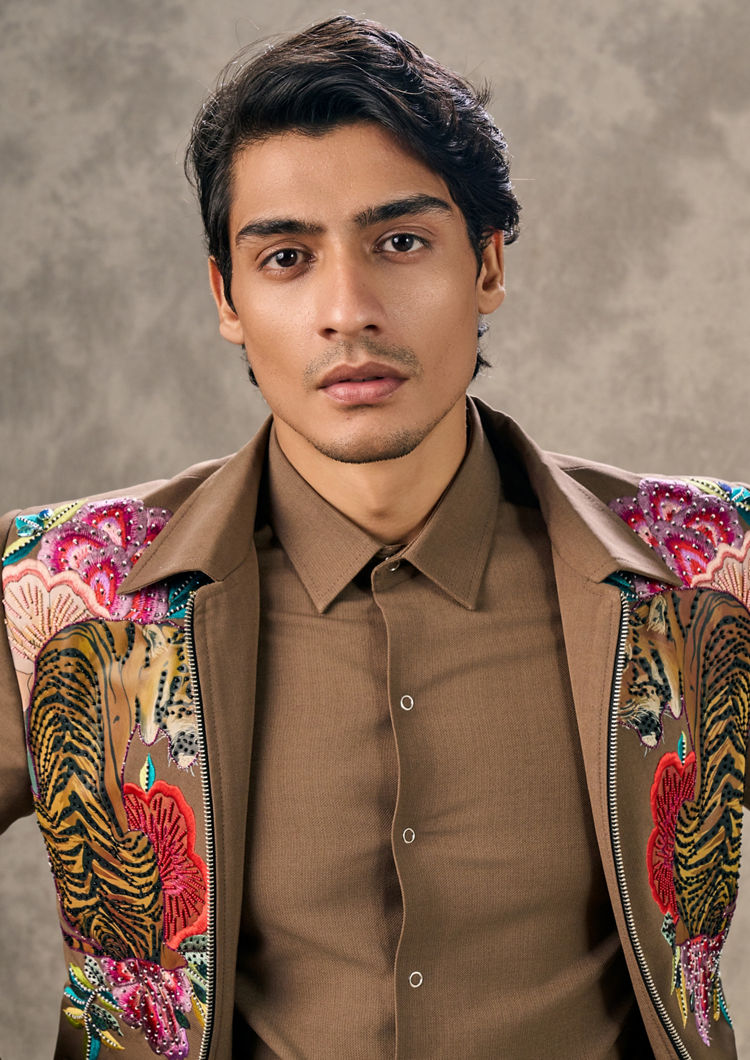 Twamev Men Rich Brown Twist Suit Set