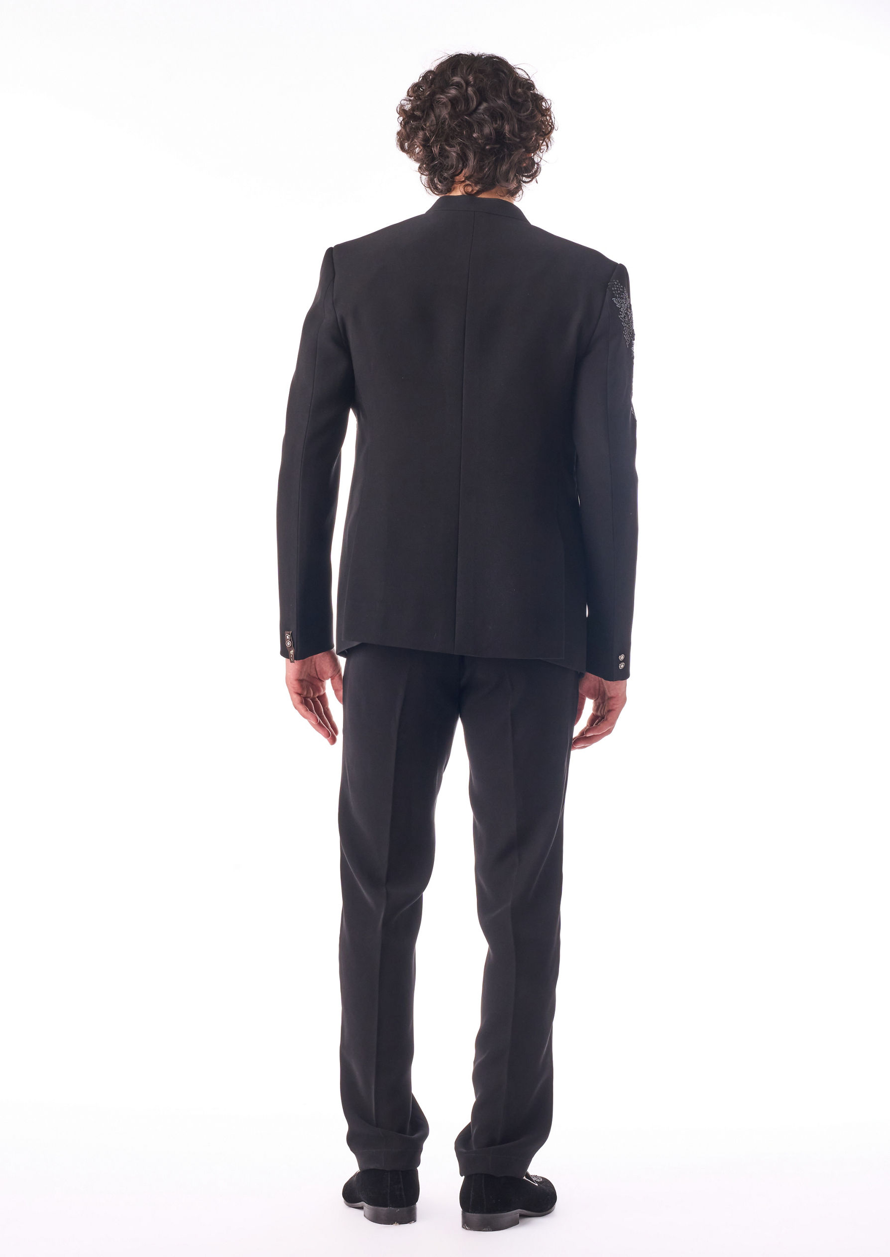 Twamev Men Black Zardosi Jodhpuri