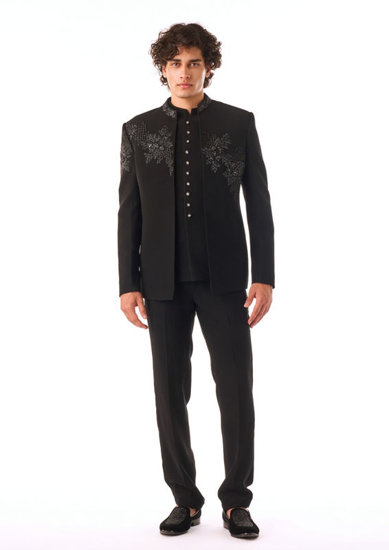Twamev Men Black Zardosi Jodhpuri