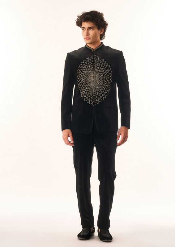 Twamev Men Black Velvet Jodhpuri Set with Embroidery