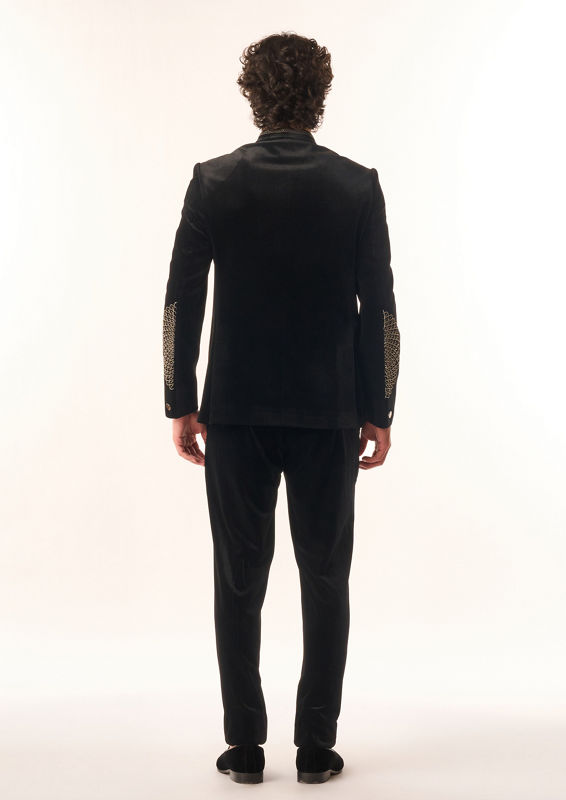 Twamev Men Black Velvet Jodhpuri Set with Embroidery