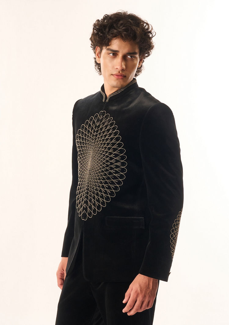 Twamev Men Black Velvet Jodhpuri Set with Embroidery