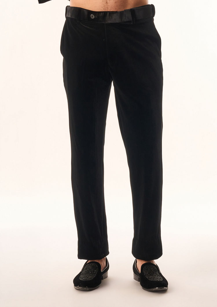 Twamev Men Black Velvet Jodhpuri Set with Embroidery