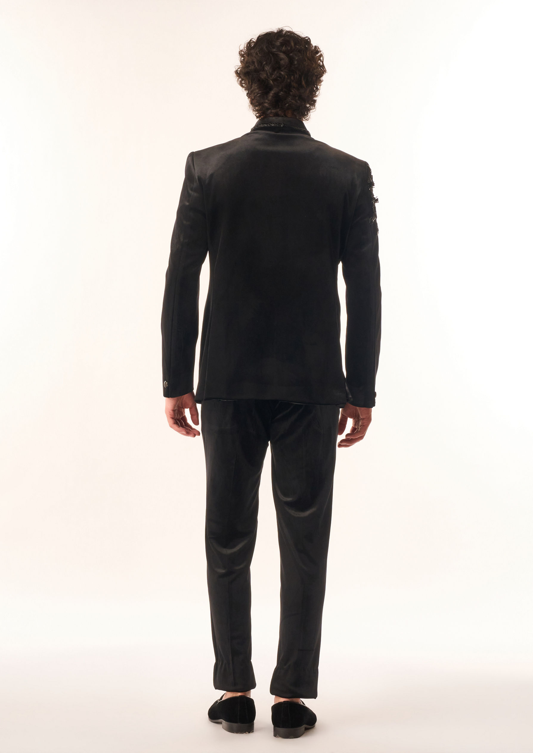 Twamev Men Black Velvet Jodhpuri Set with Embroidery