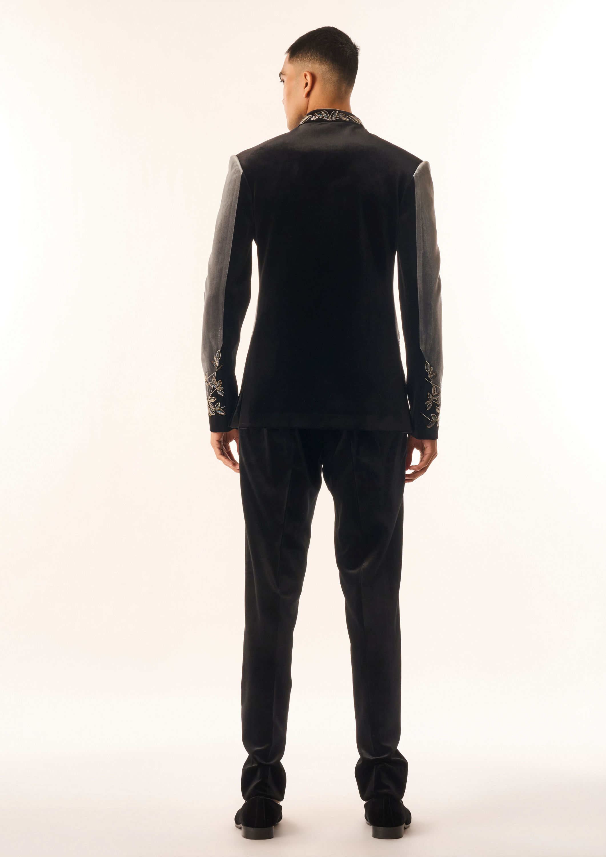 Twamev Men Black Velvet Jodhpuri Set with Embroidery