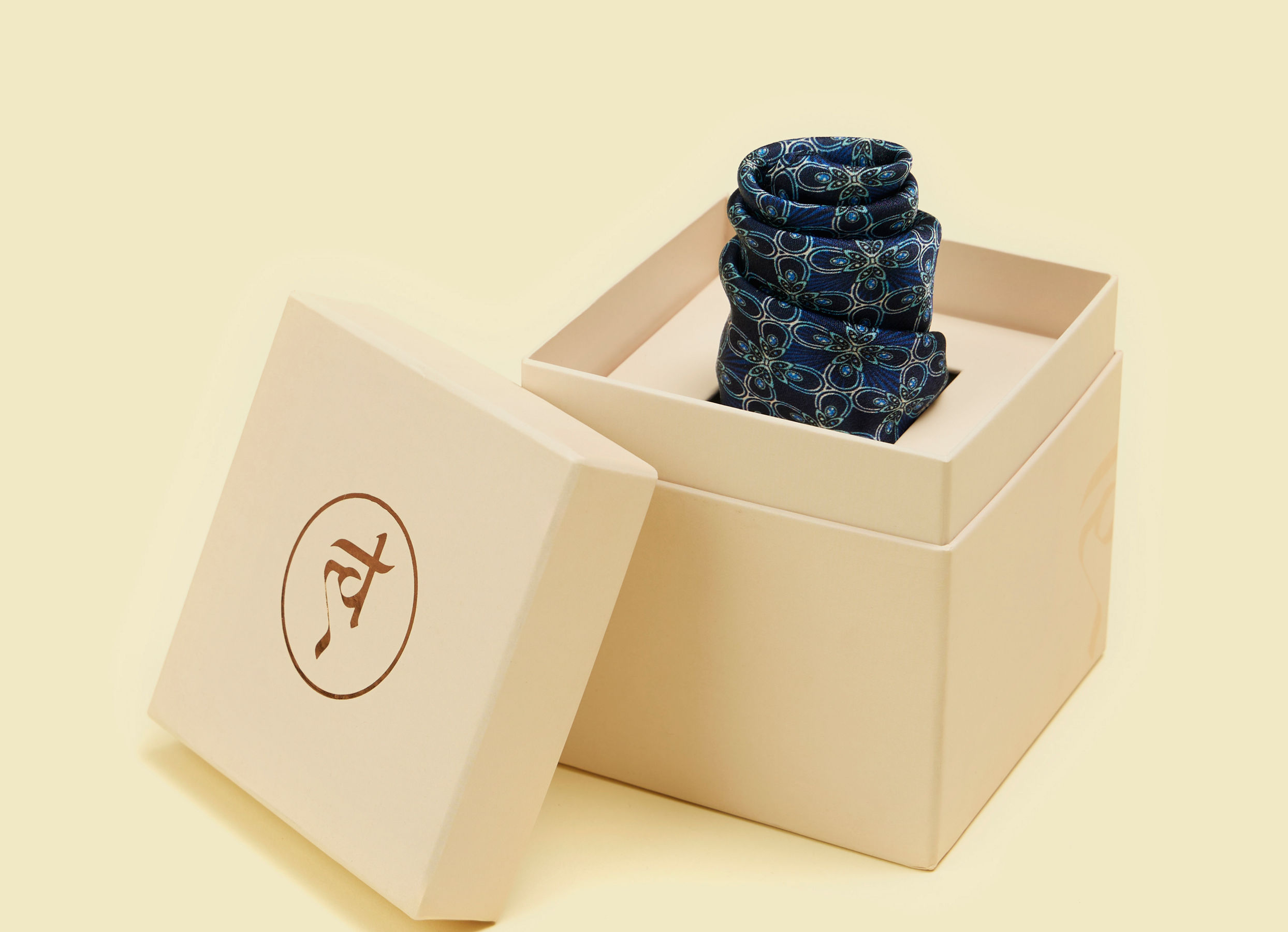 Twamev Men Dark Blue Elegance Satin Pocket Square